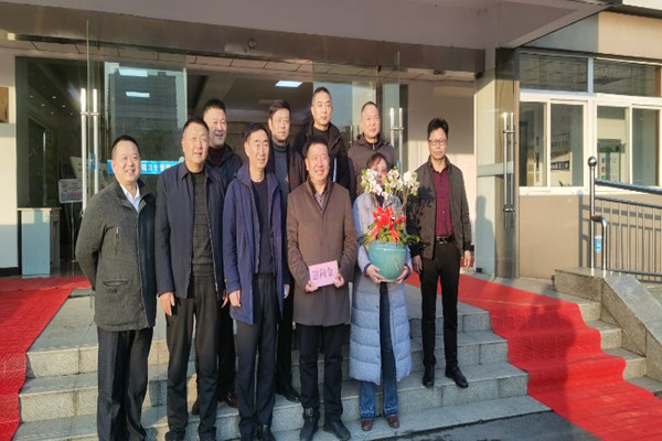 市城管局党组书记,局长杜坤来我处慰问指导工作_六安市城市管理行政