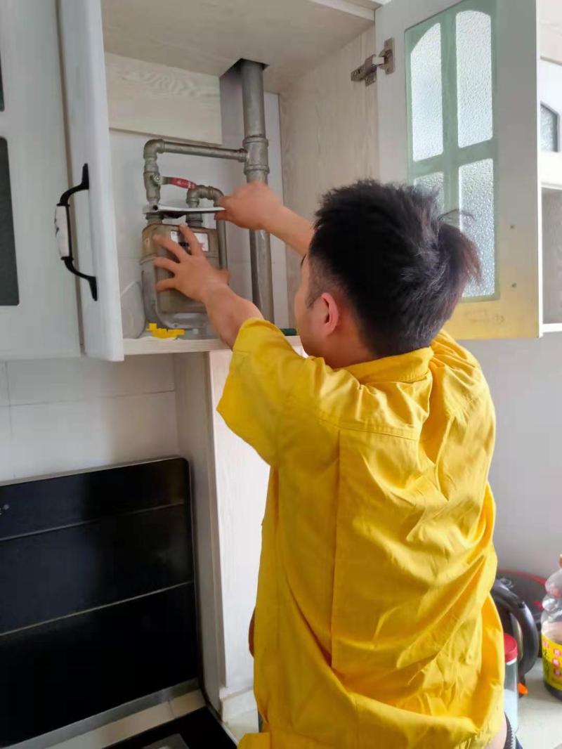 客户安装90000余块,部分小区住户更换新型智能远传燃气表11000余块,接